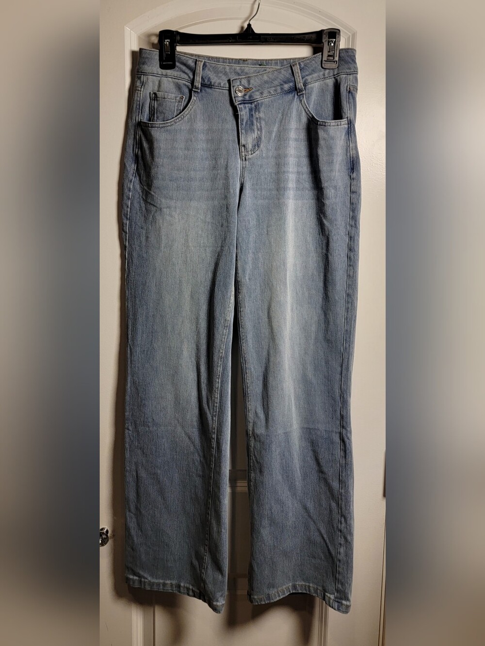NWT Halara Flex Asymmetrical Waist Wide Leg Jeans Small Regular Light Wash